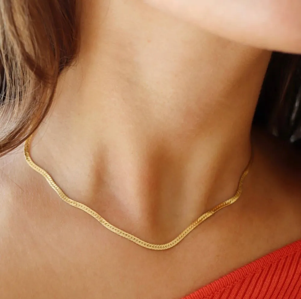Sleek Herringbone Chain Necklace
