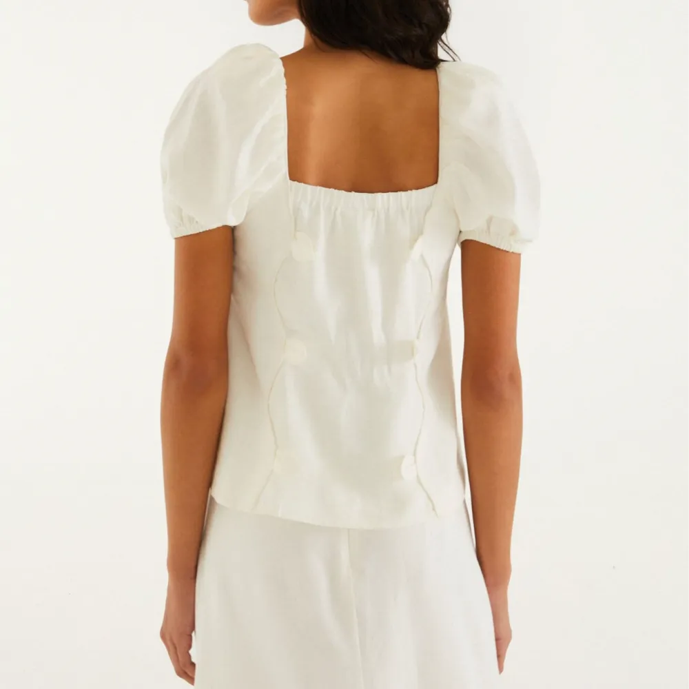 Floral Puff-Sleeve Short-Sleeve Blouse