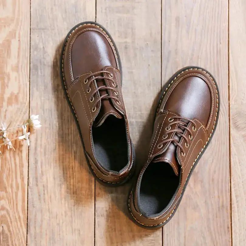 Leather Lace-Up Round-Toe Flats