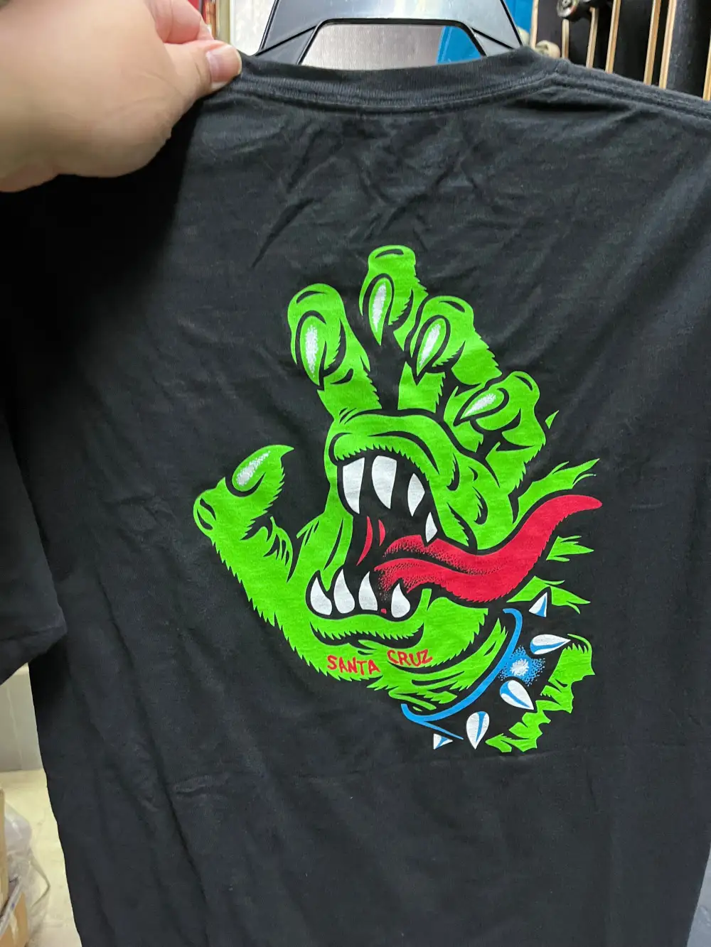 Screaming Hand Skate Graphic T-Shirt