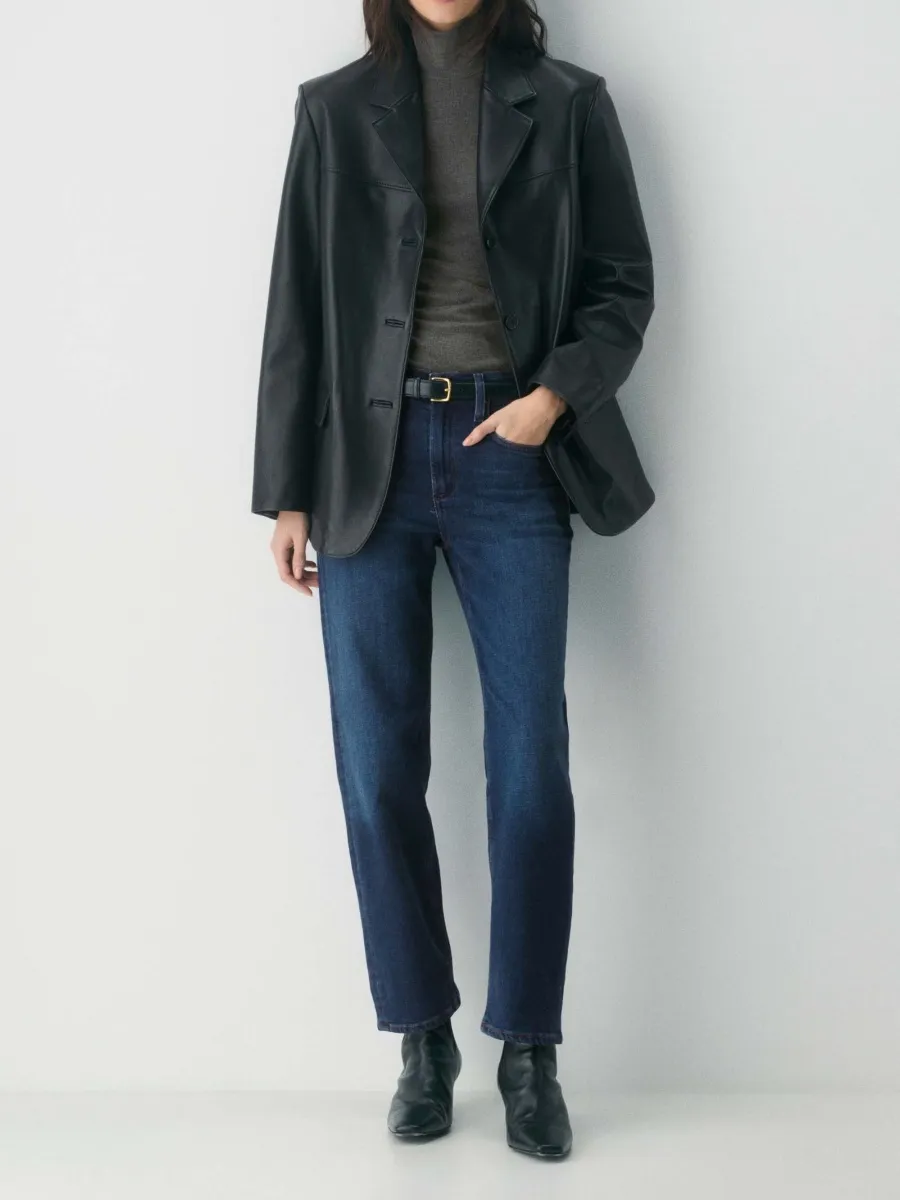 Minimalist Slim Straight Jeans