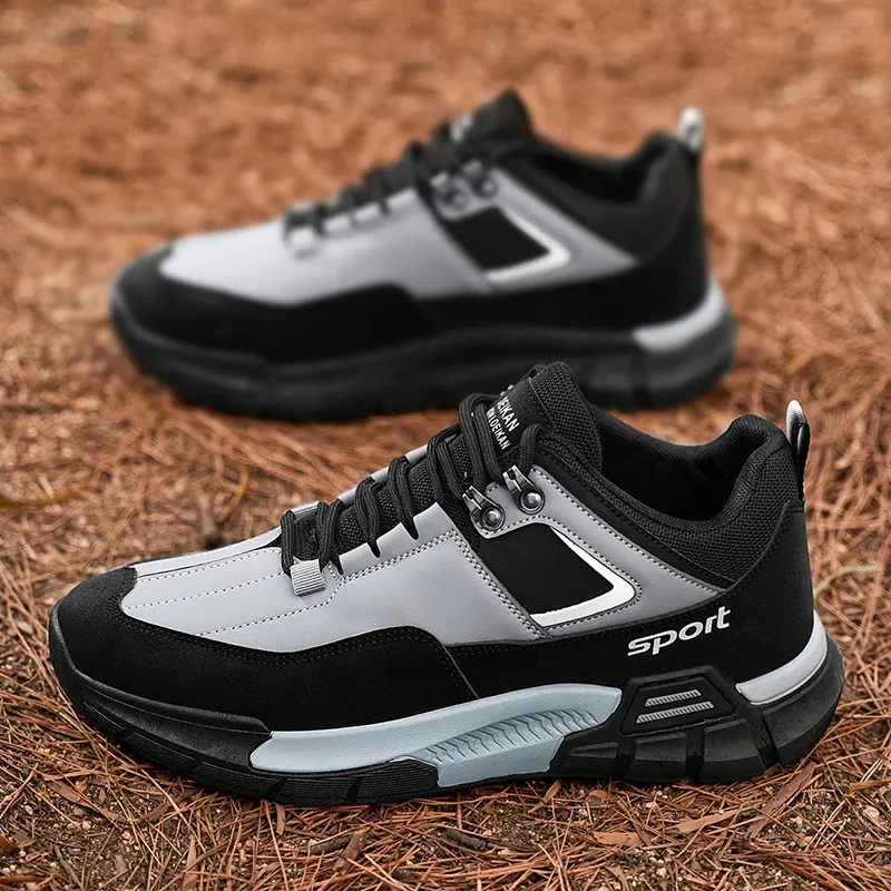Men's Roomy Toe Trail Shoes
