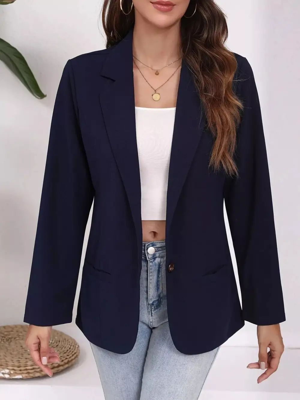 Pocketed Lapel Collar Single Button Blazer