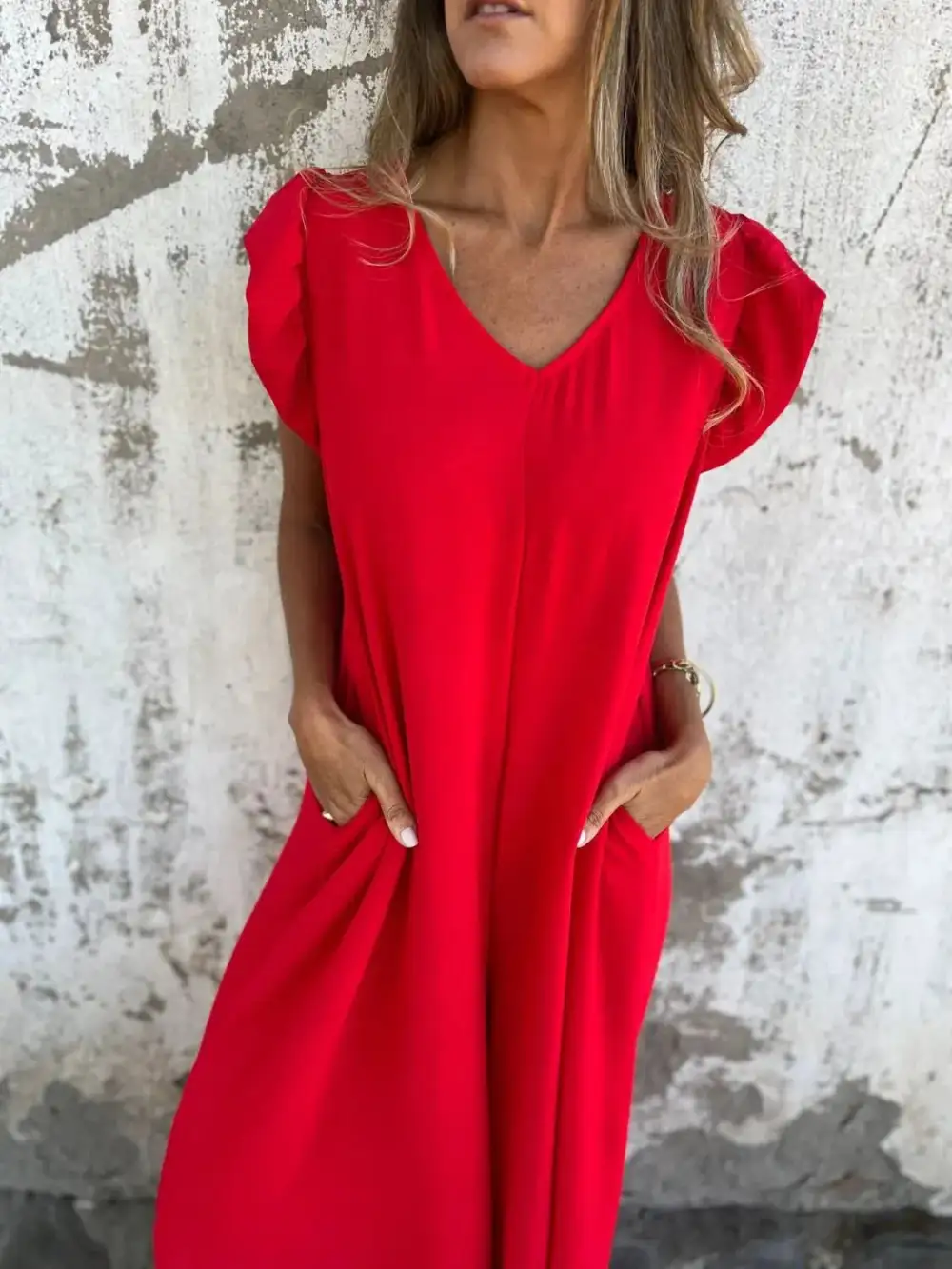 Plus Size V Neck Cap Sleeve Accessory