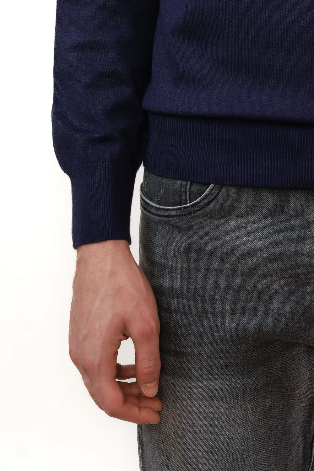 Classic Viscose Refined Half Zip Sweater