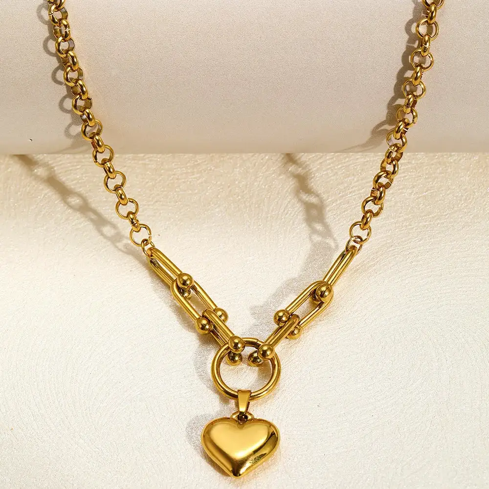 Ribbed Heart Necklace
