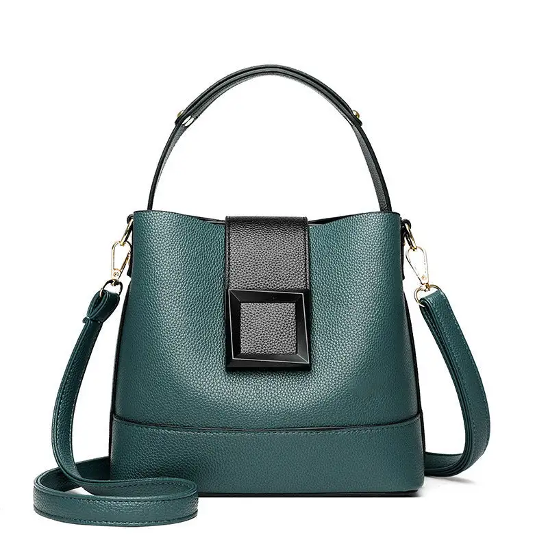 Minimal Roomy Bucket Bag