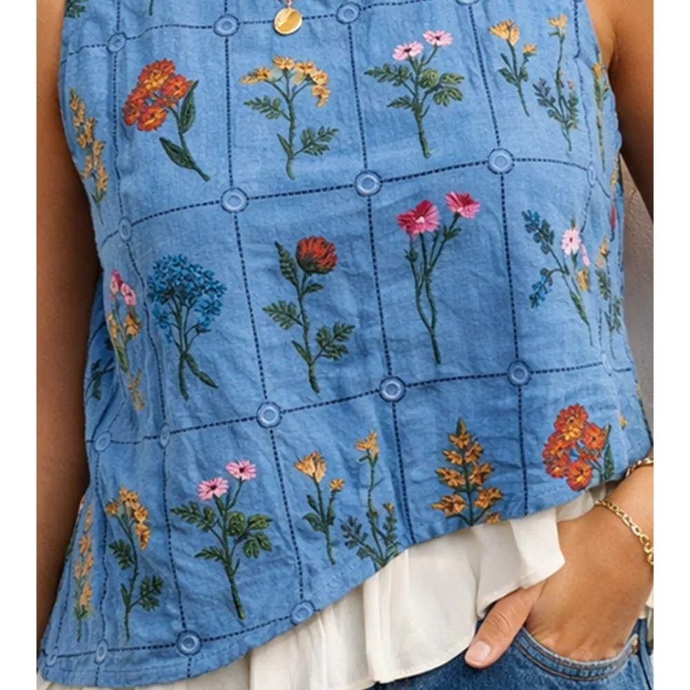 Embroidery Round Neck Sleeveless Top