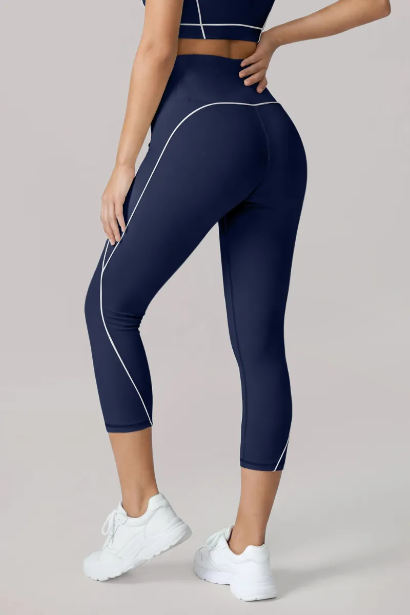High-Waist Contrast-Seam Piped Sculpting Capri Leggings