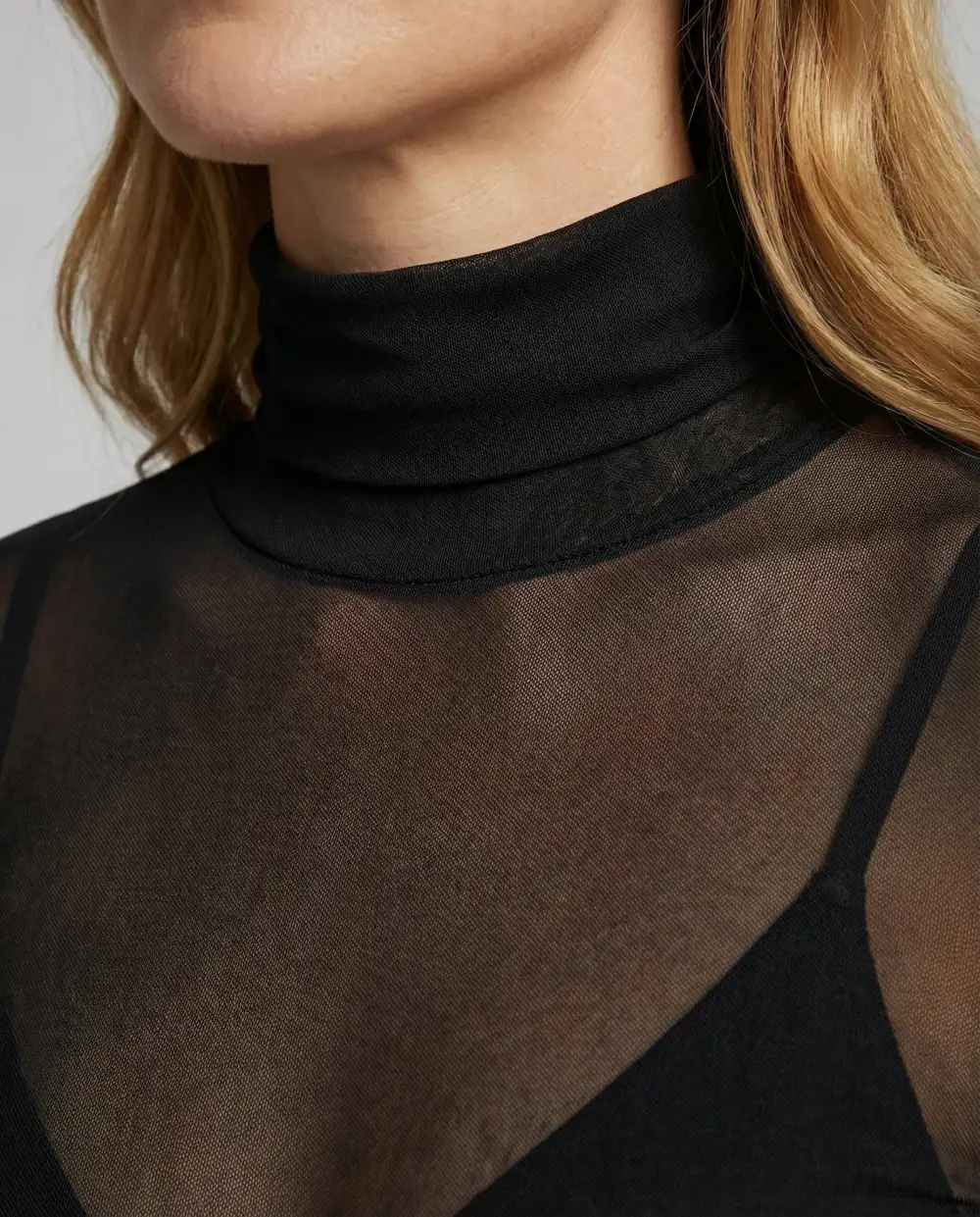 Timeless Contemporary Long-Sleeves T-Shirts