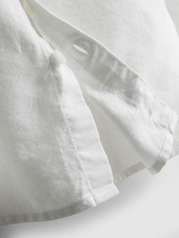 7-15yrs | Oxford Shirt detail 3