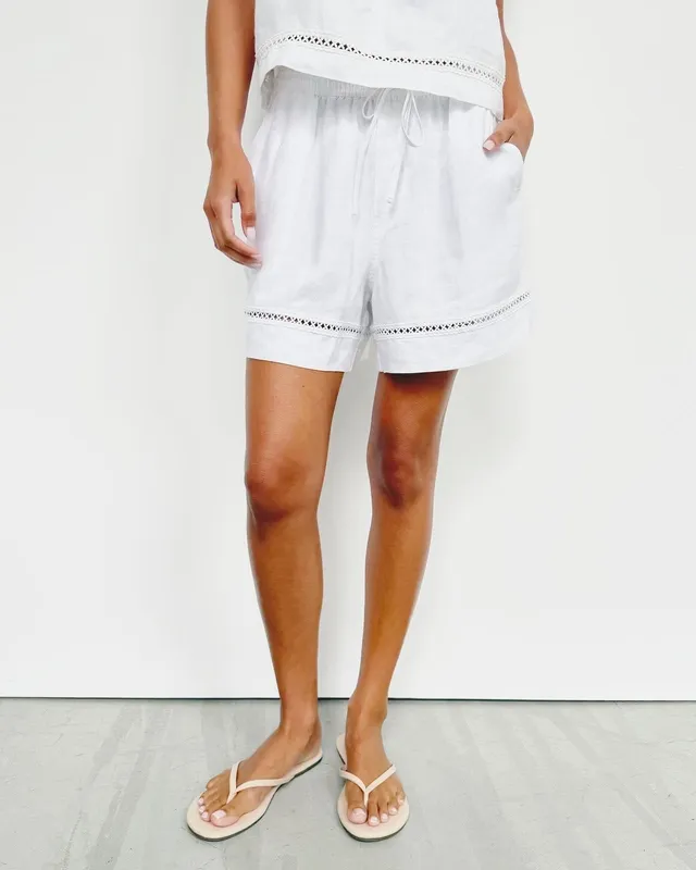 Linen Trim Short Shorts