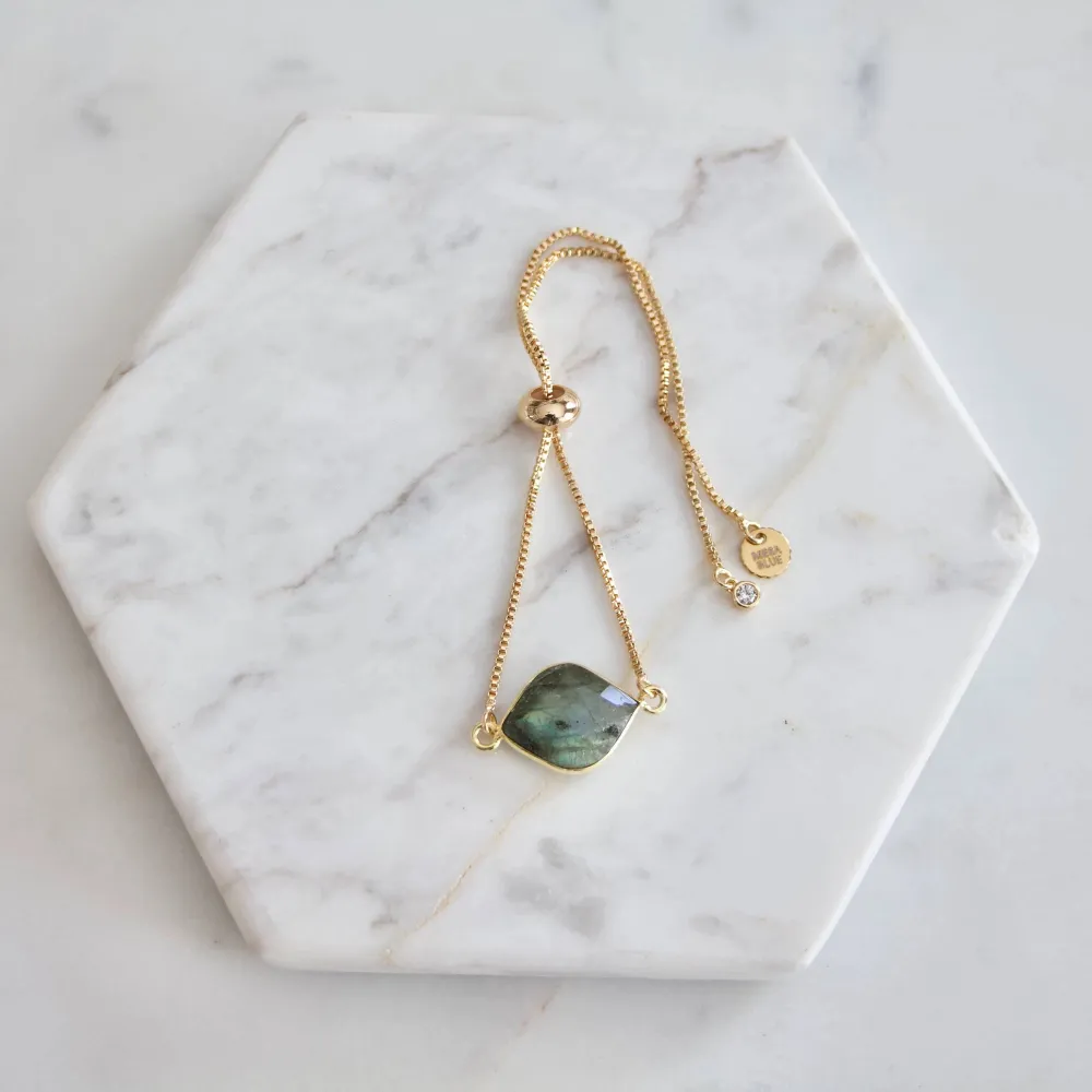 Refined Everyday Accessory 9
