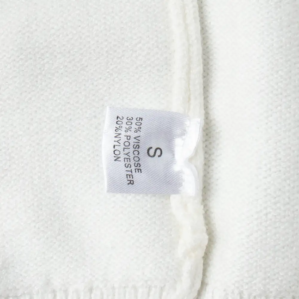 Artful Women's Round-Neck Sweater