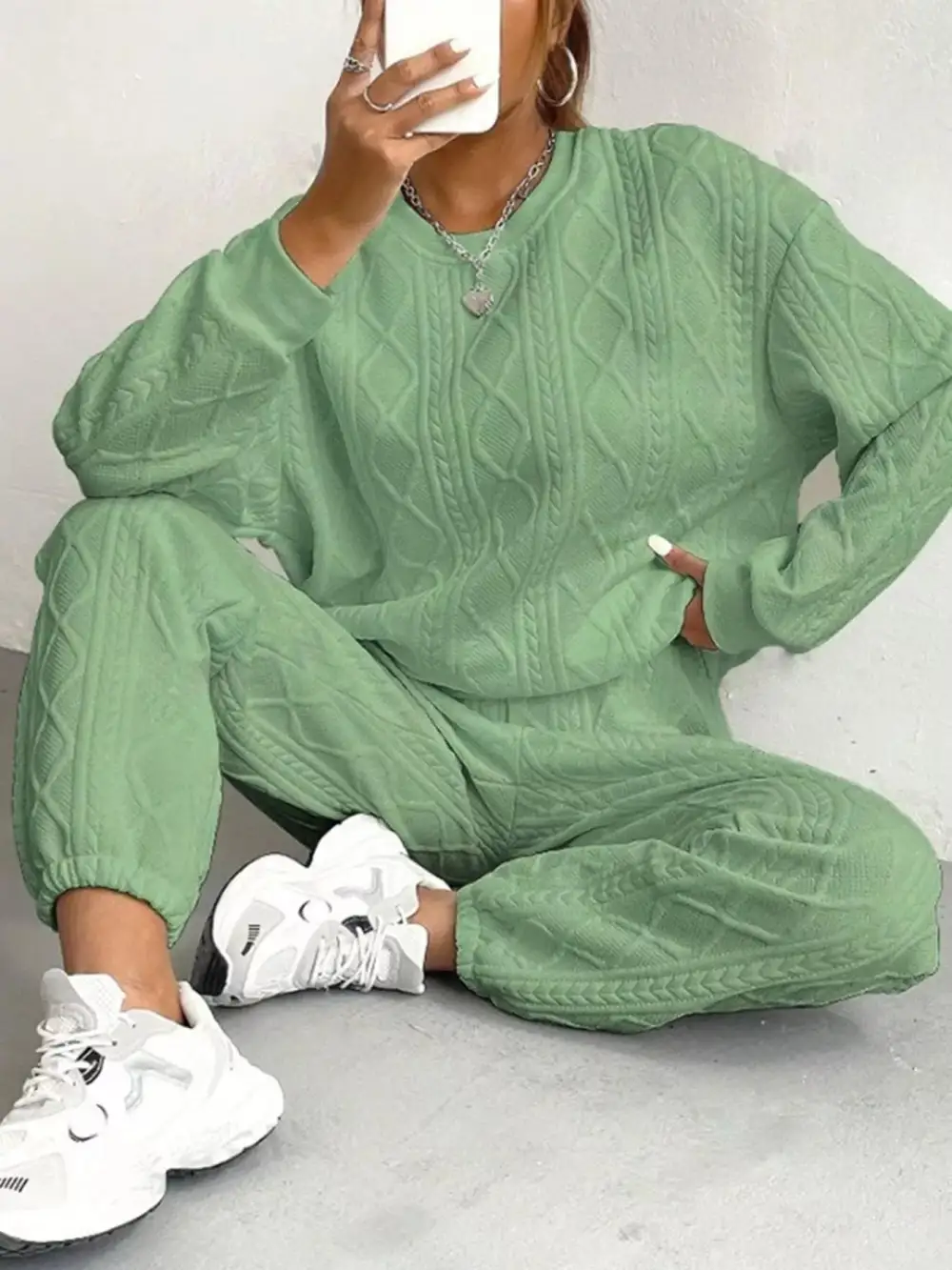 【🔥10k+ Sold！！】Texture Round Neck Top and Pants Set
