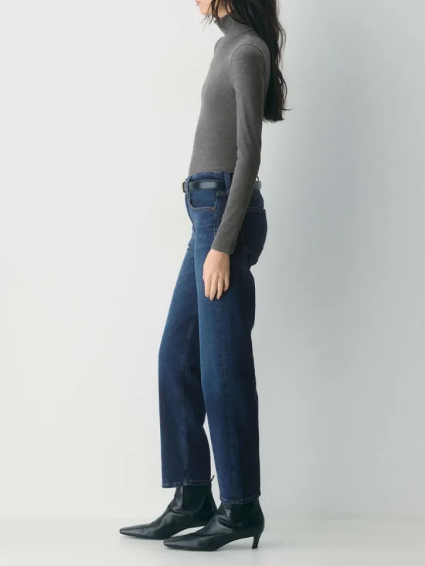 Minimalist Slim Straight Jeans