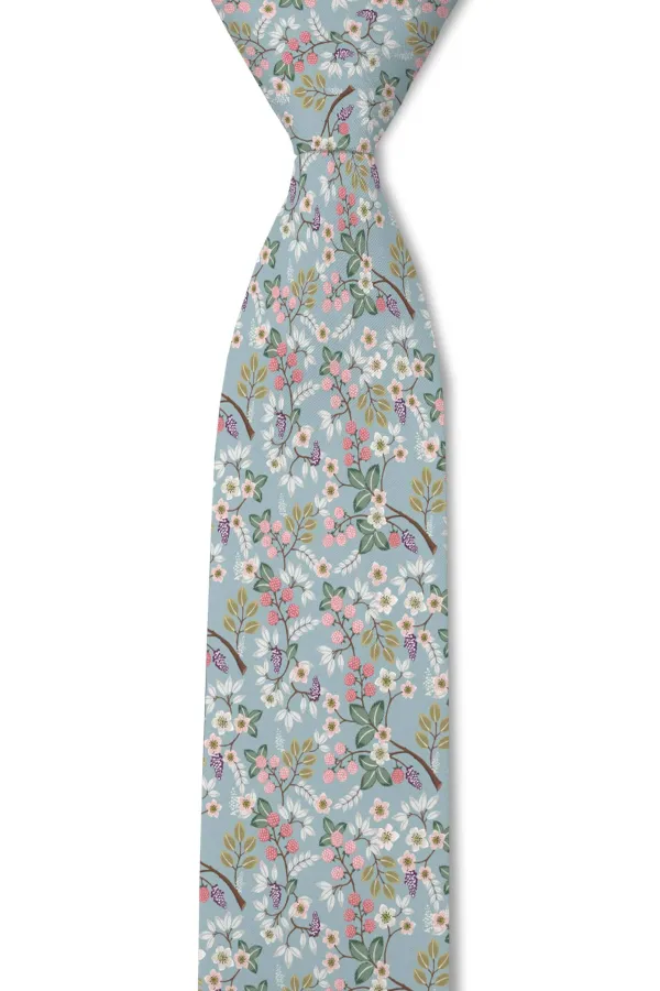 Smart Striped Pattern Necktie