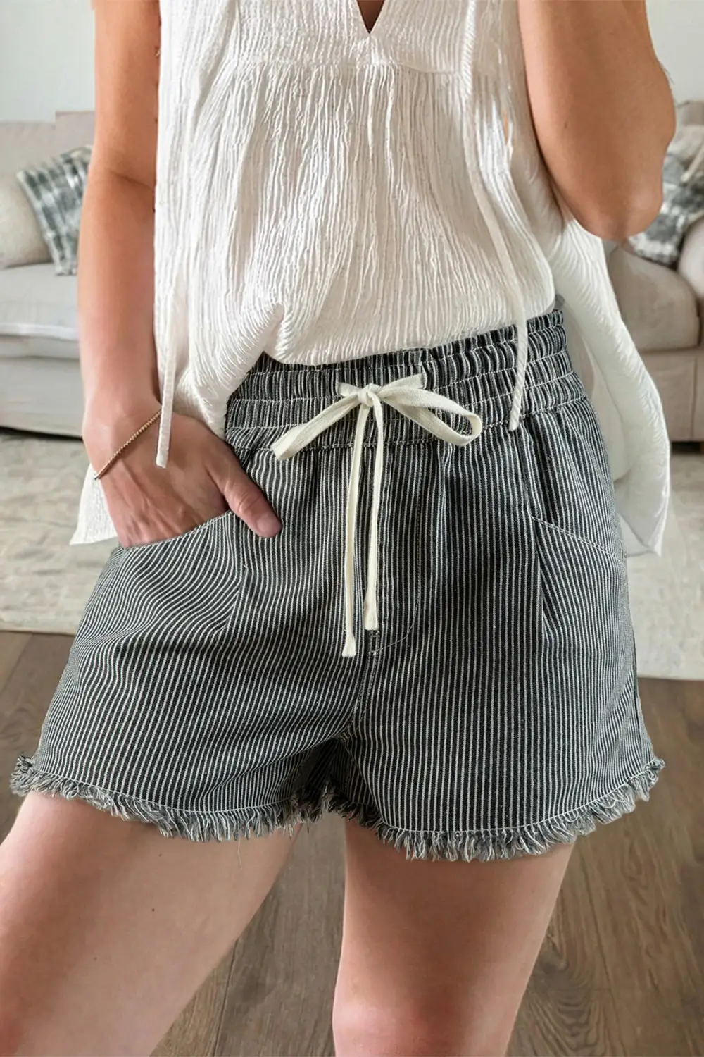 Everyday Raw Edge Drawstring Elastic Waist Casual Denim Shorts