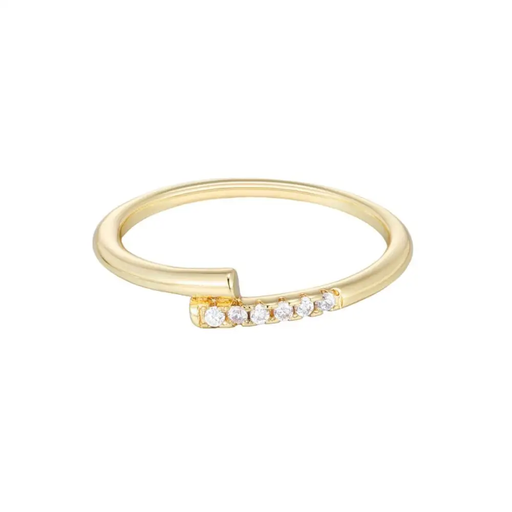Effortless Crystal Band Fashion Ring