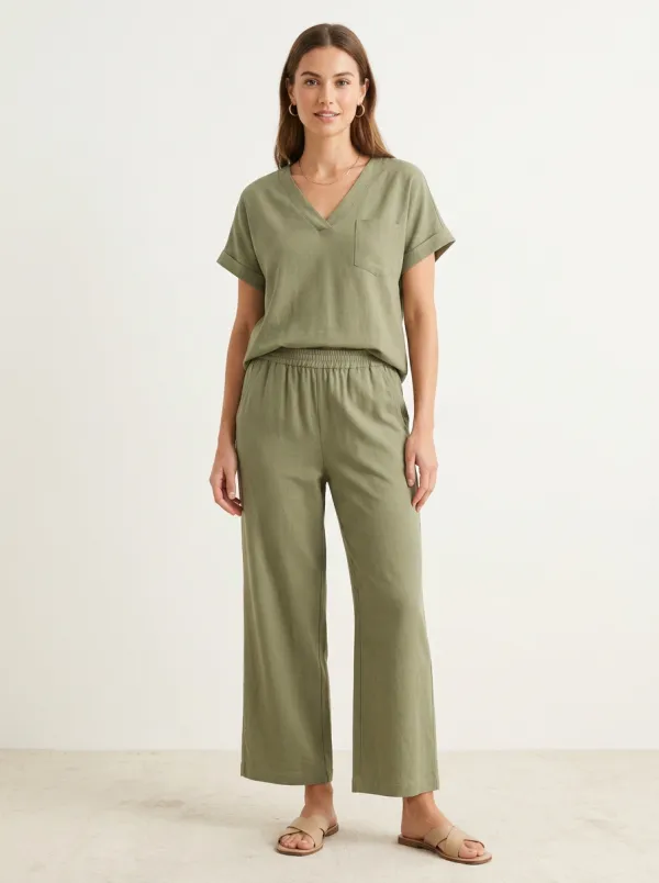 Short-Sleeve Cuffed-Sleeve Ribbed Women's V-Neck Shirt