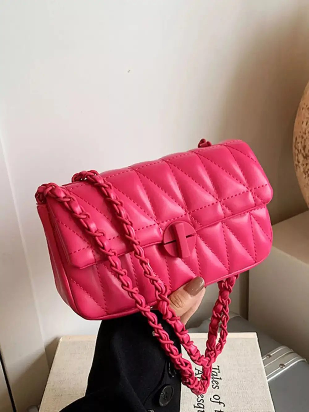 Quilted Chain Strap Crossbody Bag