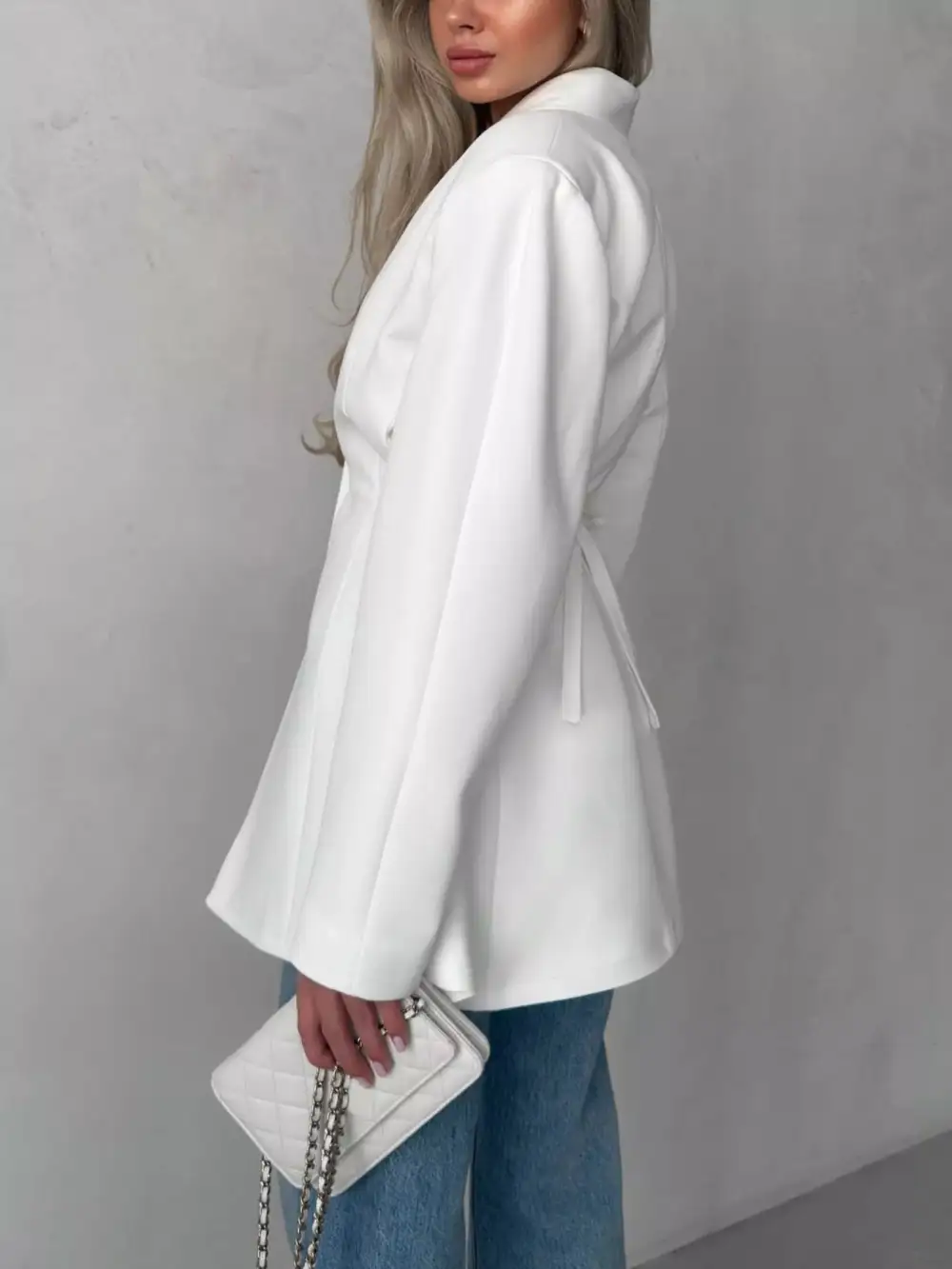 Polished Single-Button Long-Sleeve Blazer