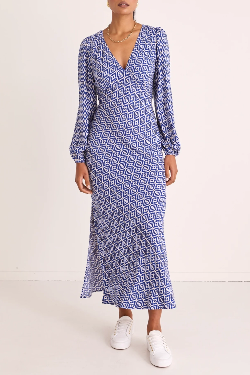Blue Print Long - Sleeve Maxi Dress