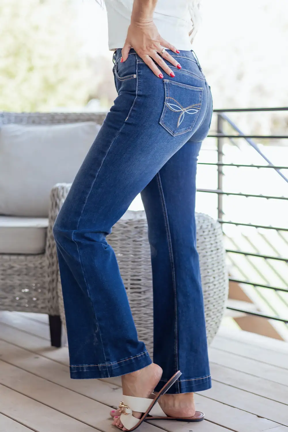 Women's Western Stitch Patched Pocket Bootcut Jeans