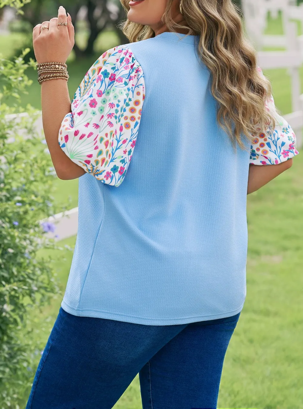 Women's Floral Print Textured Contrast Detail Top