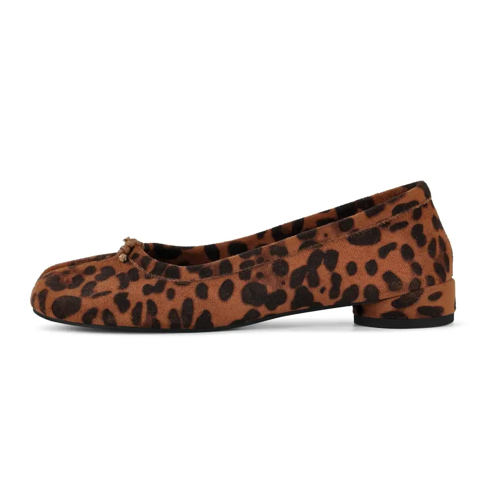 Polka Dot Round Toe Chunky Heel Pumps