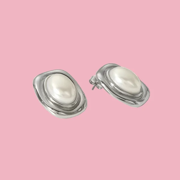 Vintage Pearl Earrings