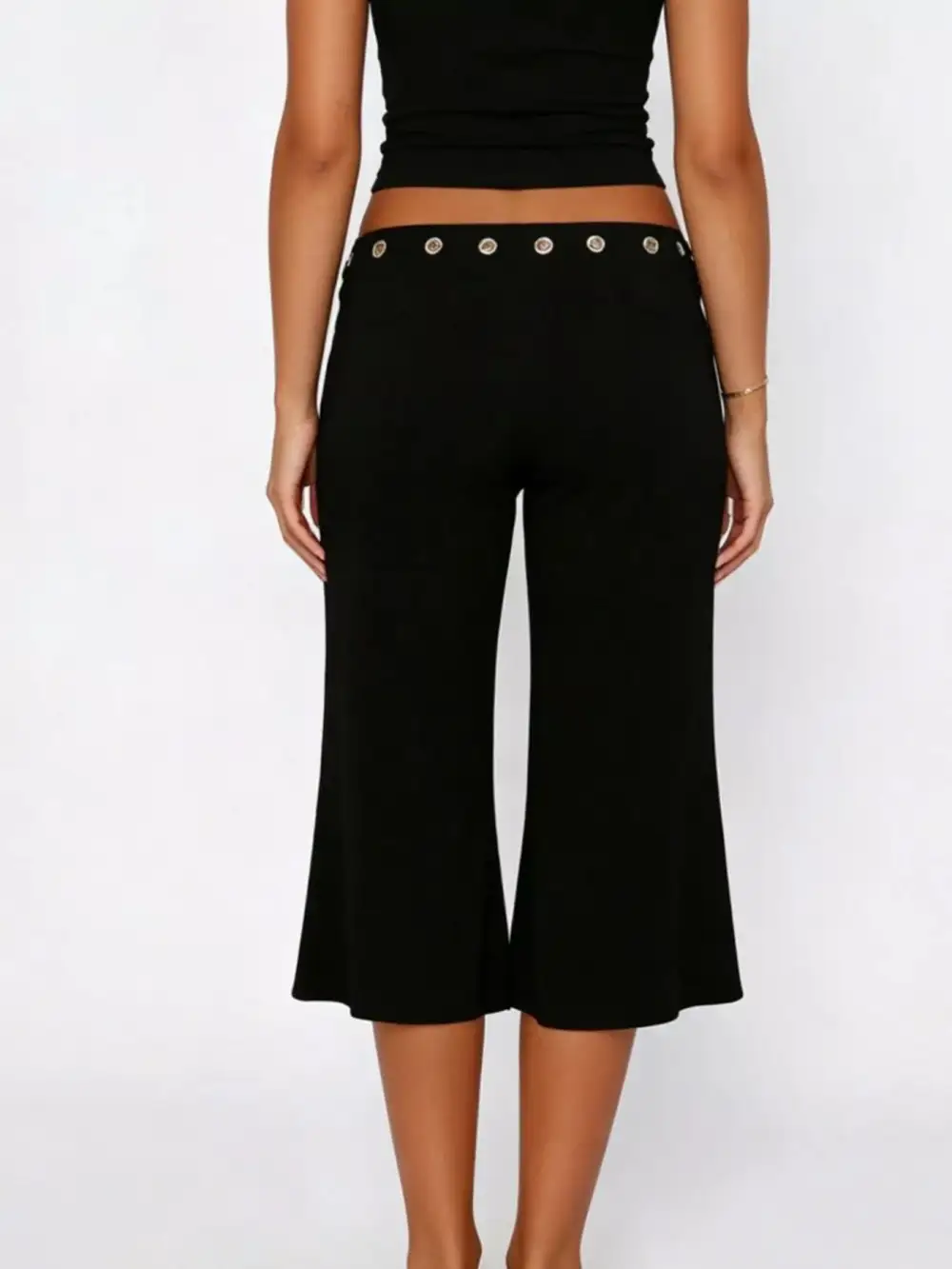 Mid Rise Capris Pants