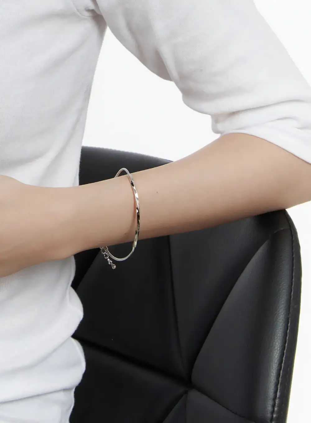 Twist Wave Bracelet