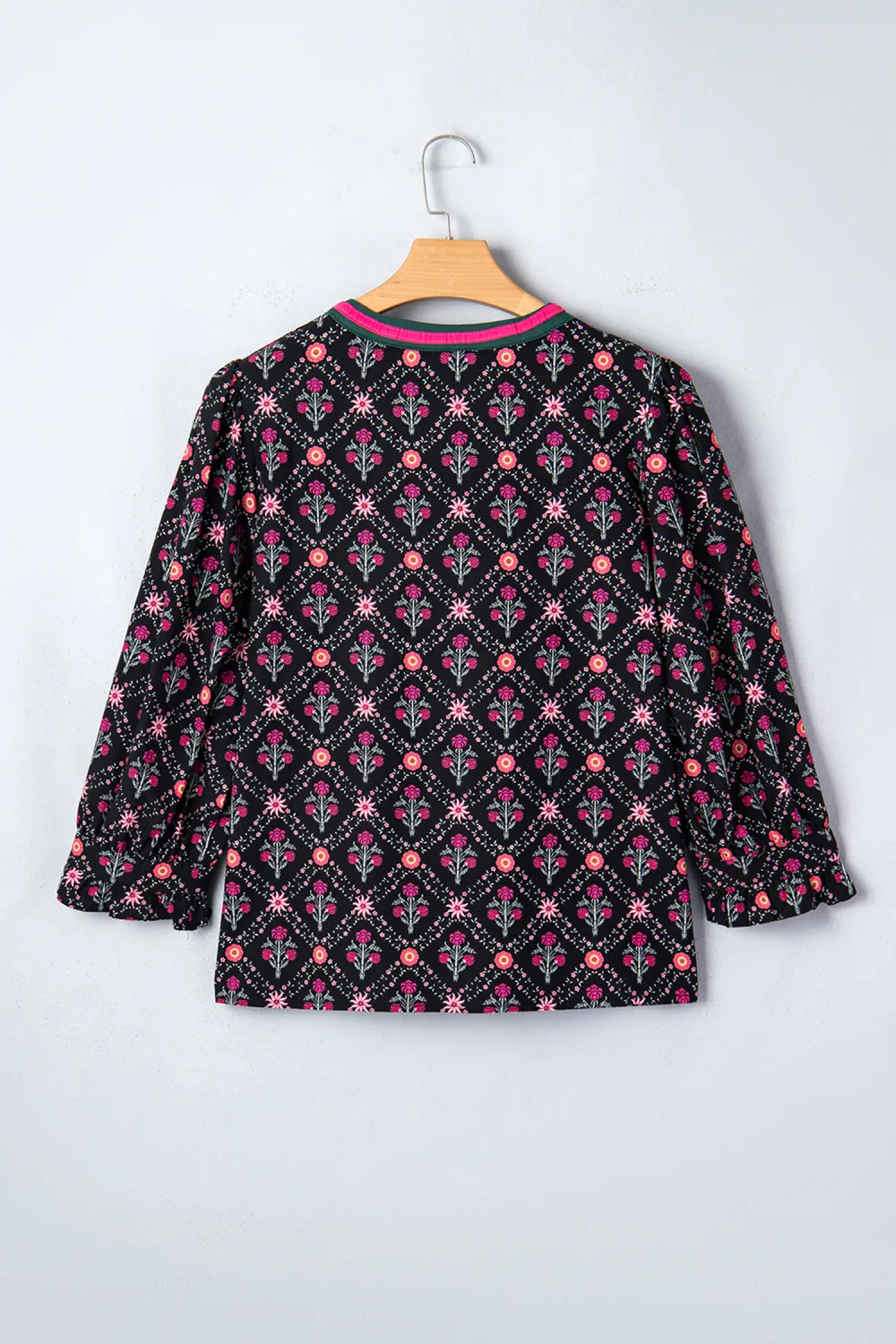 Black Contrast V Neckline Bracelet Blouse