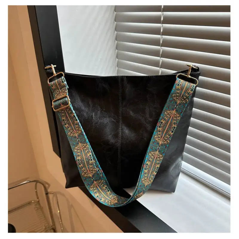 Minimal Roomy Faux Leather Bucket Bag