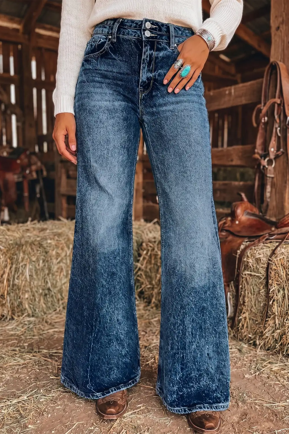Women's Acid Wash Flare Jeans With Pocket Detail