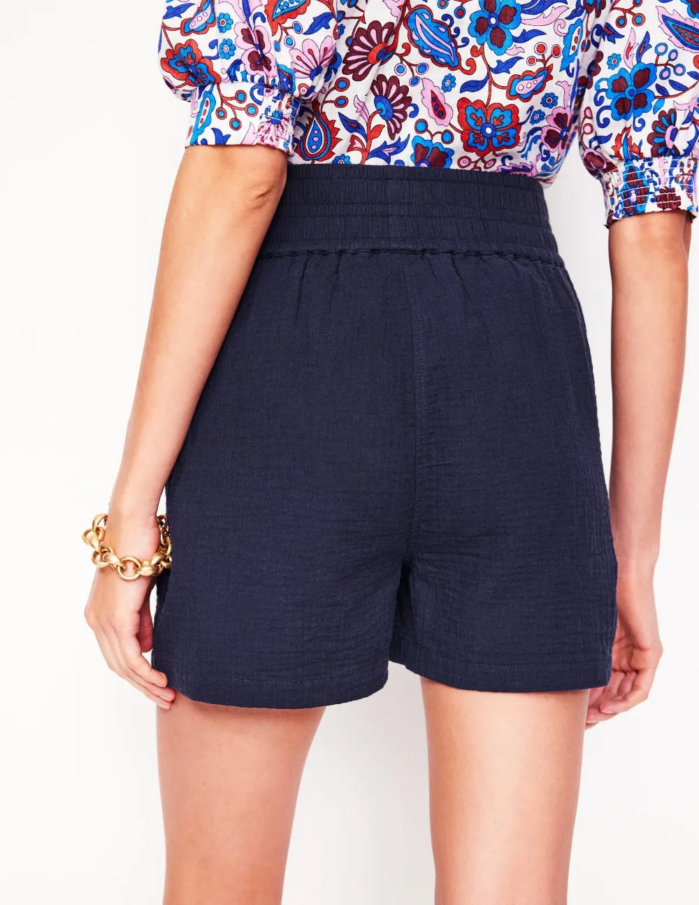 Smocked Double Cloth Shorts -Navy