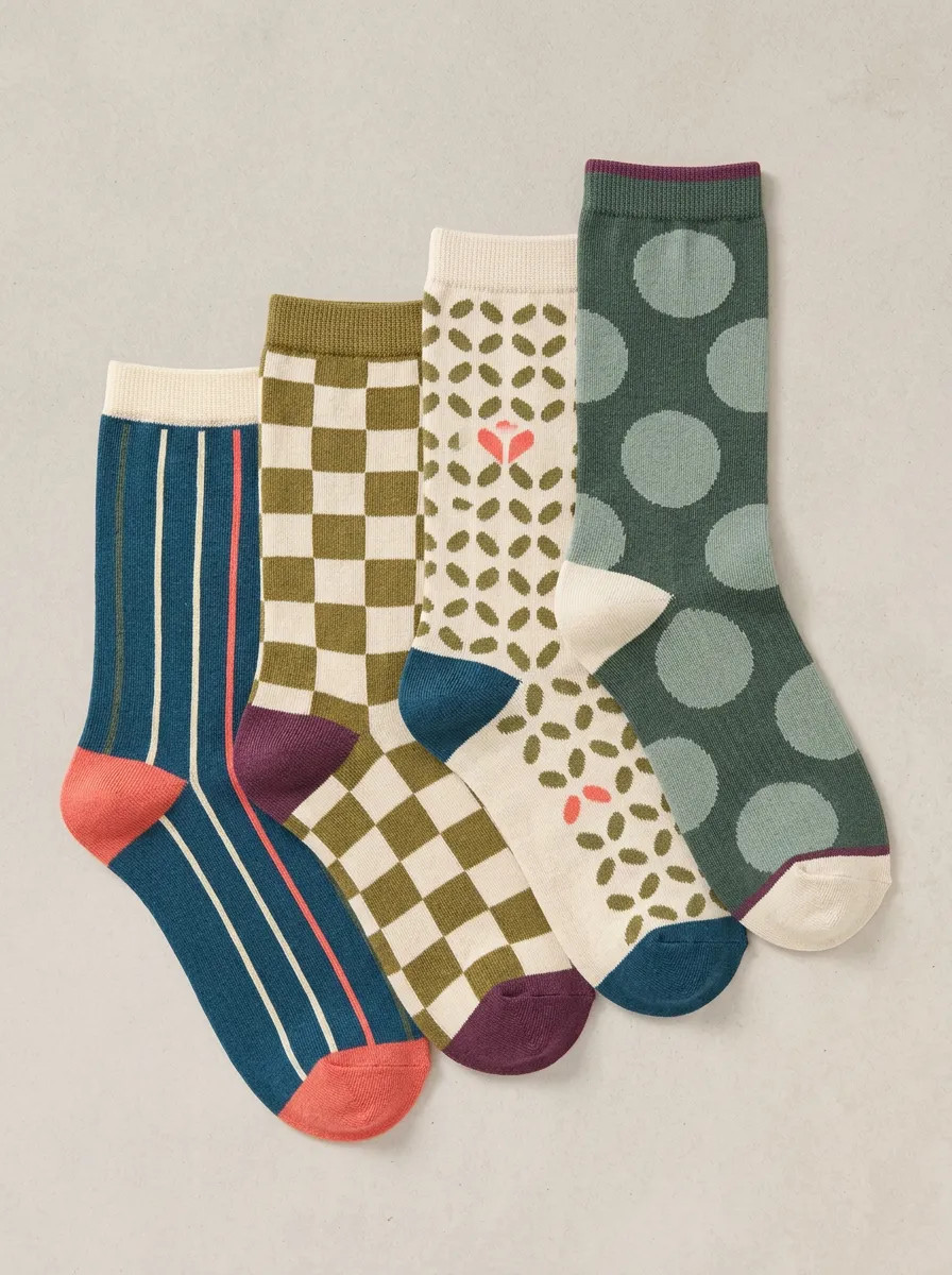 Women's Laid-Back Four Pair Socks
