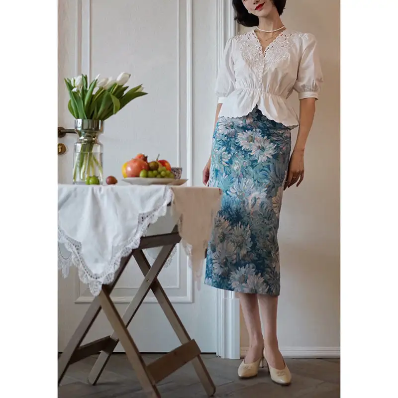 Textured Polished Straight Floral Skirt