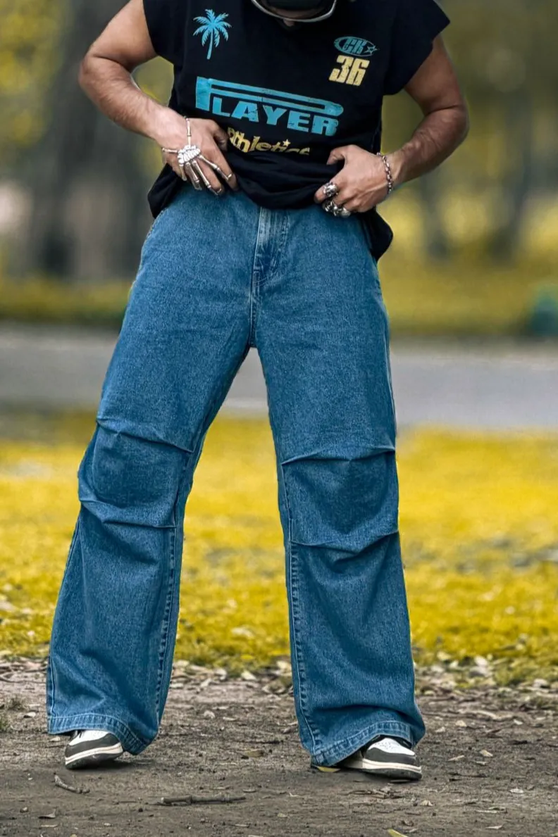 Relaxed-Fit Double-Pleat Pleated Jeans