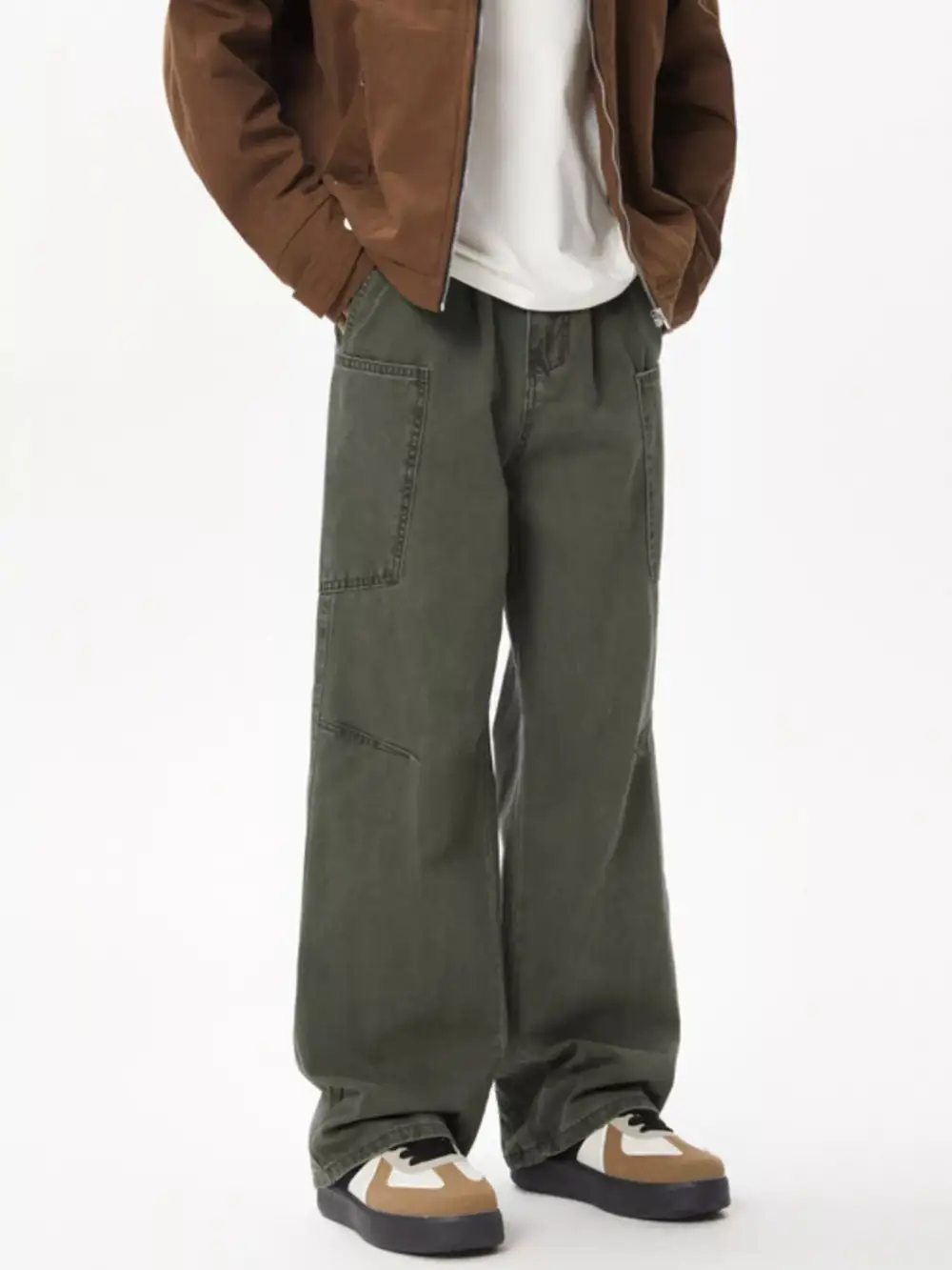 Everyday Wide Leg Cargo Jeans
