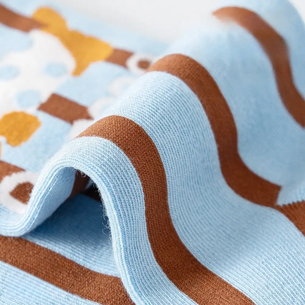Wavy Stripe Cat Print Crew Socks