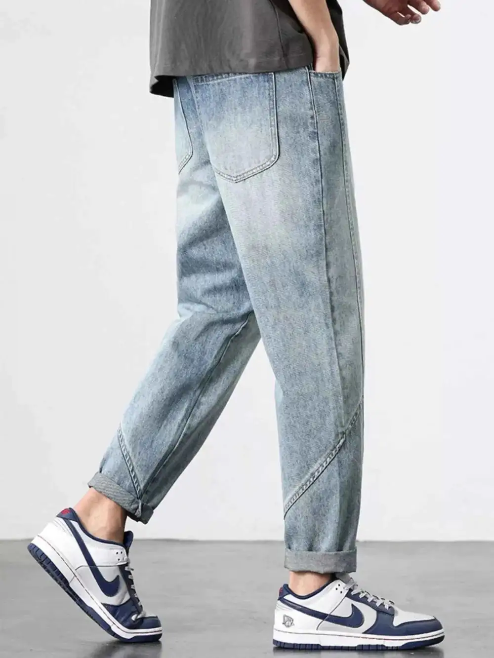 Relaxed Washed Wide Leg Jeans