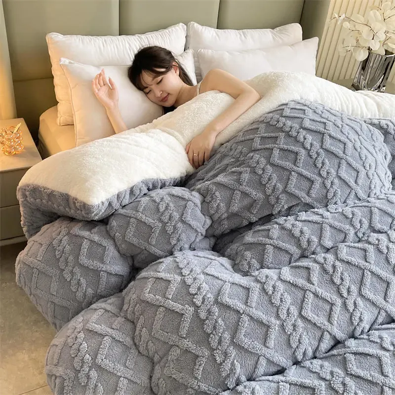 Soft Warm Thicken Insulation Hibiscus Winter Quilt