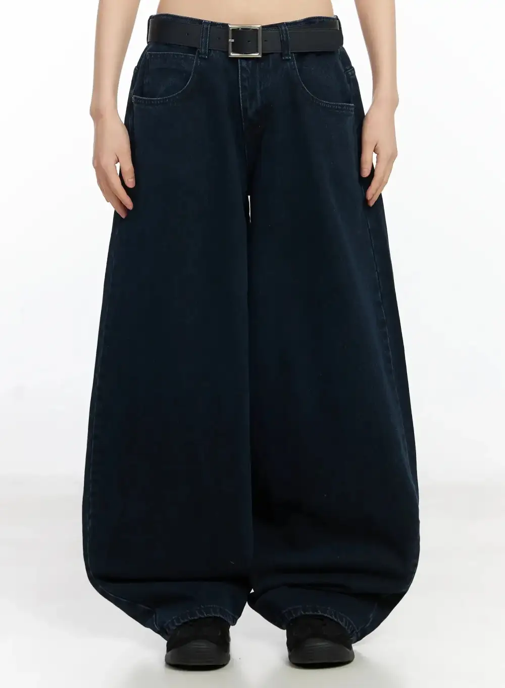Balloon Baggy Jeans