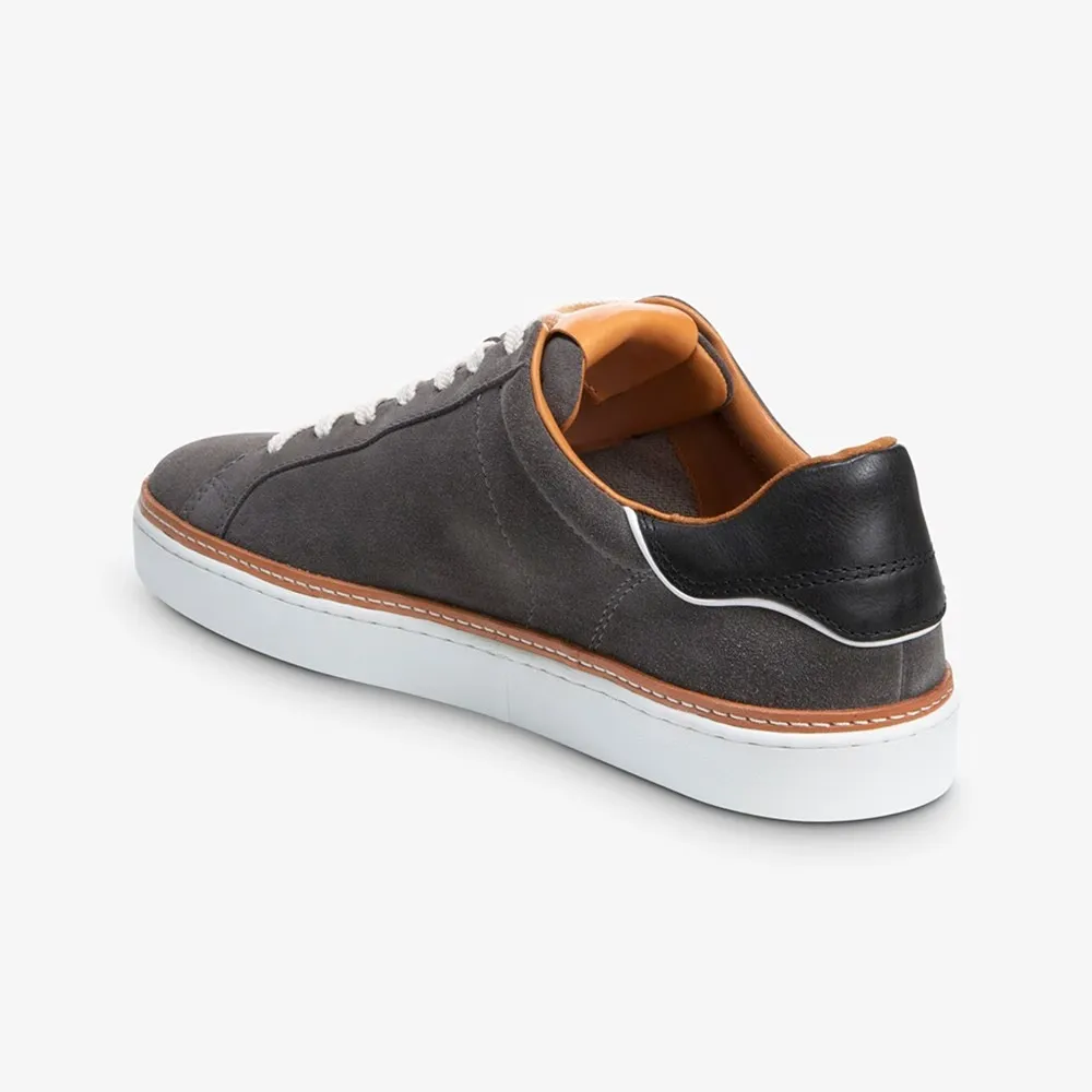 Slightly Roomier Feel Lace-up Casual Style Sneaker