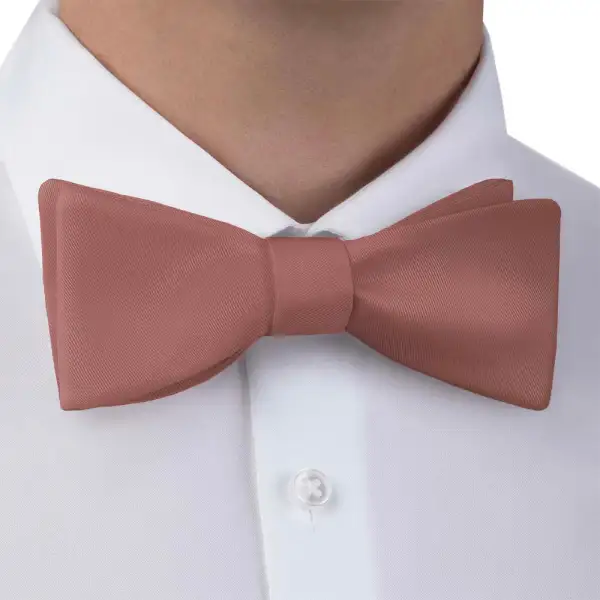 Structured Solid Motif Bow Tie