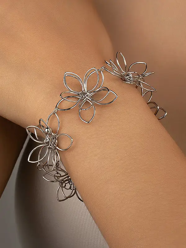 Openwork Floral Alloy Bracelet