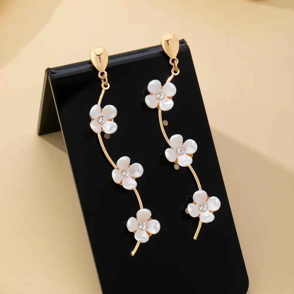 Mother Of Pearl Flower Vine