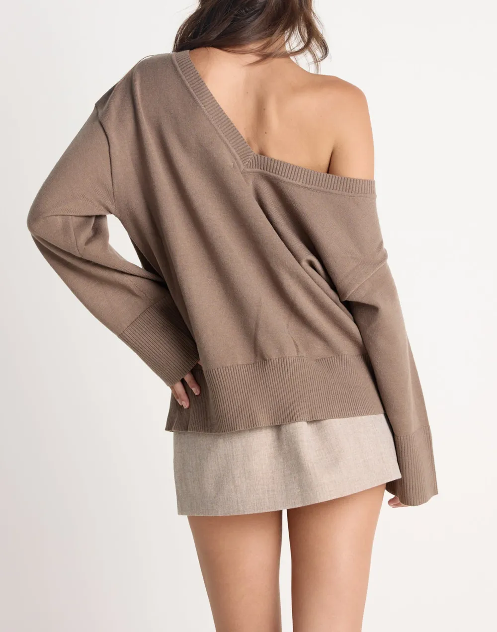 Fashionable And Creative One-Shoulder Textured Top